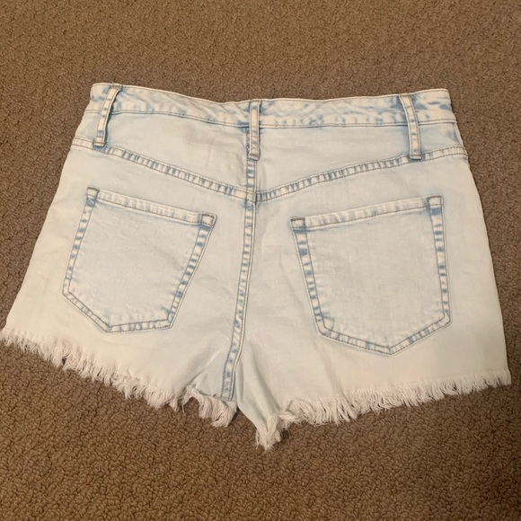 Jean shorts - Picture 2 of 3